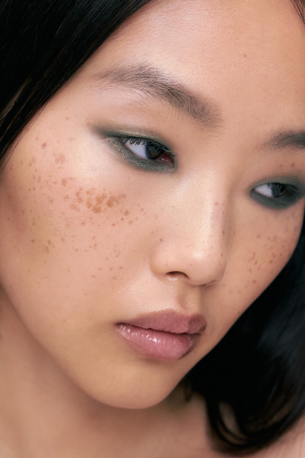 EYEDREAM EYESHADOW STICK