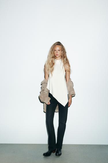 TOP SATINADO HALTER - Blanco roto de Zara