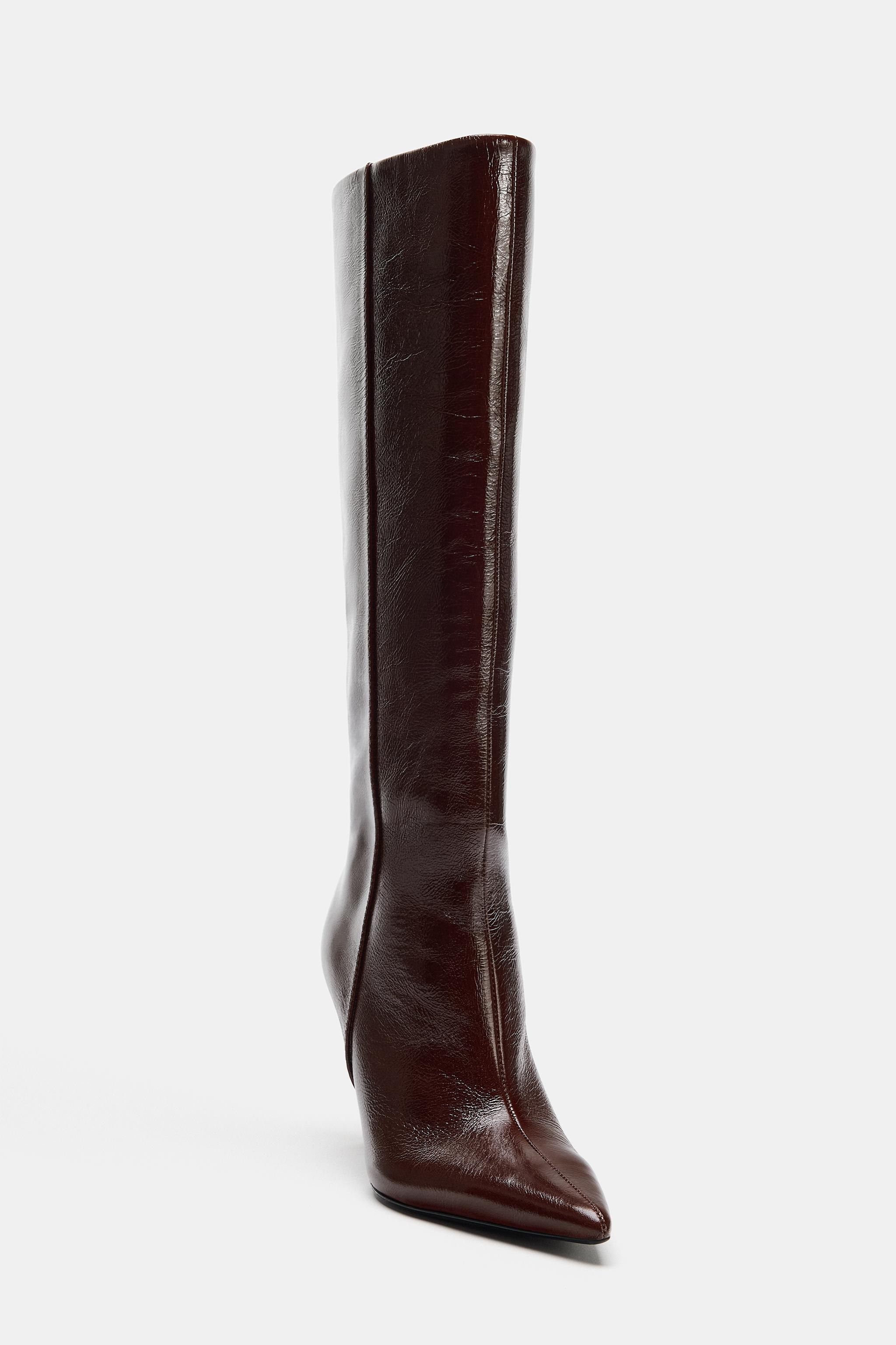 BOTTES À TALONS EN CUIR