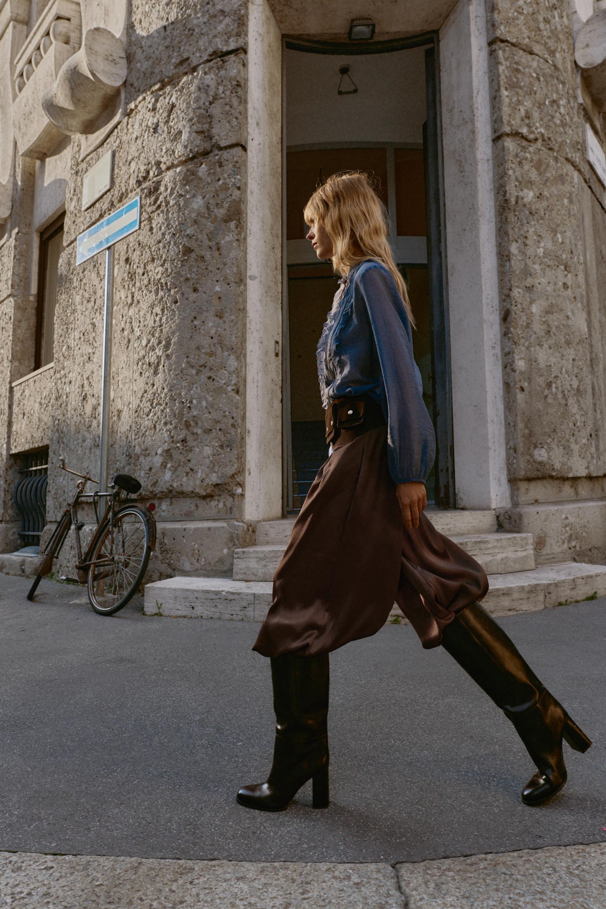 HIKA ブーツ ブロックヒールハイブーツ - ブラウン | ZARA Japan / 日本