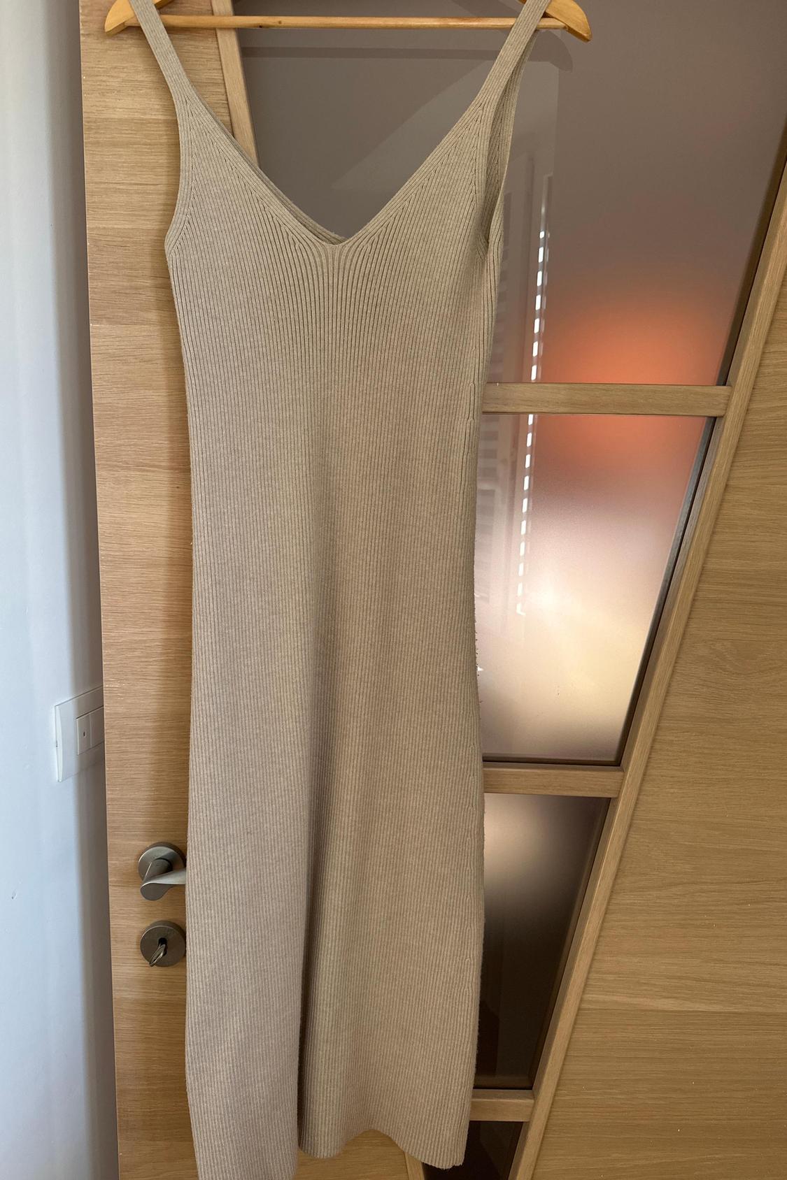RIBBED KNIT DRESS