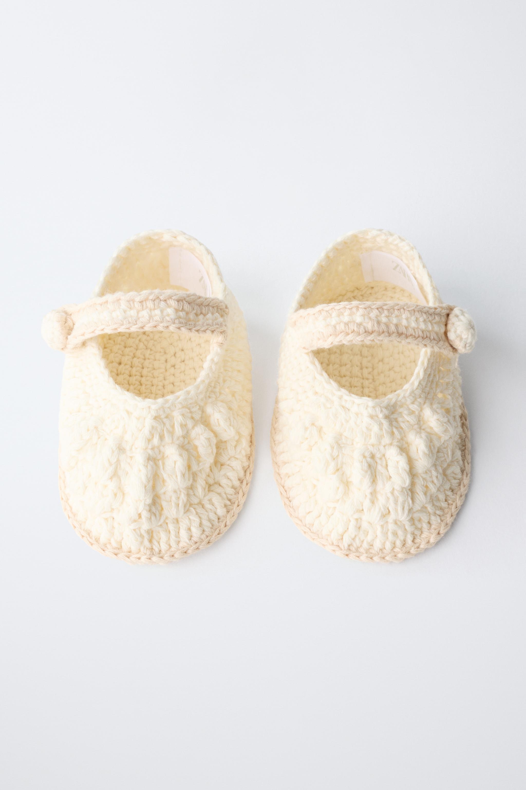 CHAUSSONS EN MAILLE