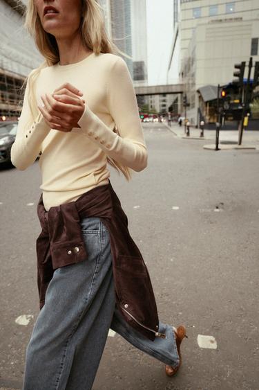 PULL BASIQUE EN MAILLE UNIE - Bis de Zara