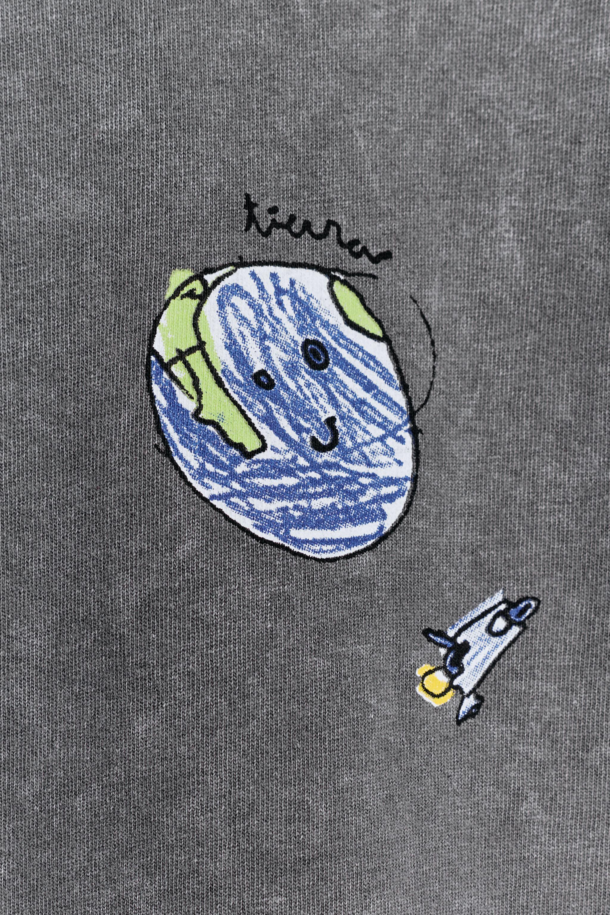 WASHED PLANET GRAPHIC T-SHIRT