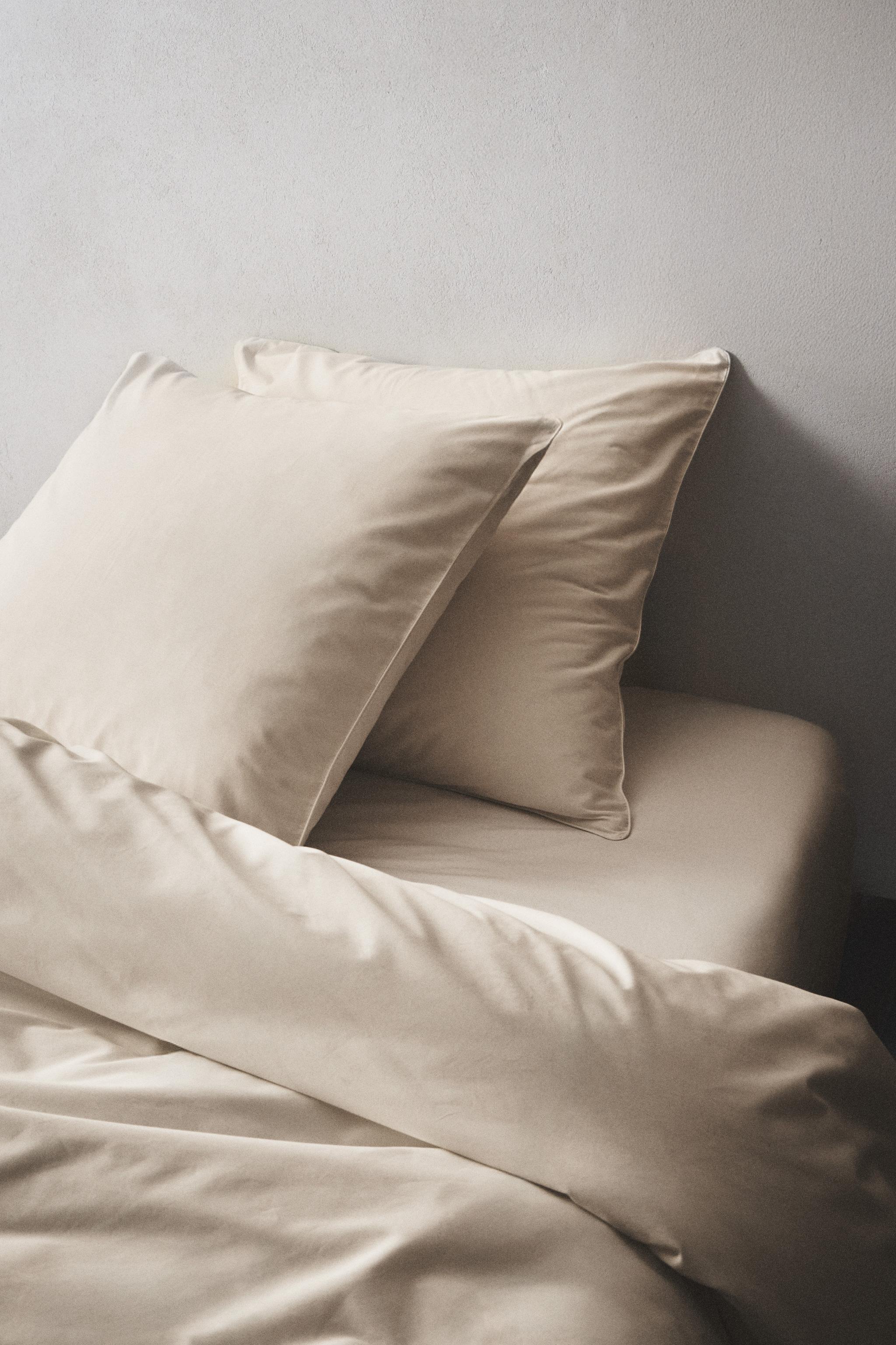 TAIE D’OREILLER PERCALE DE COTON (300 FILS)