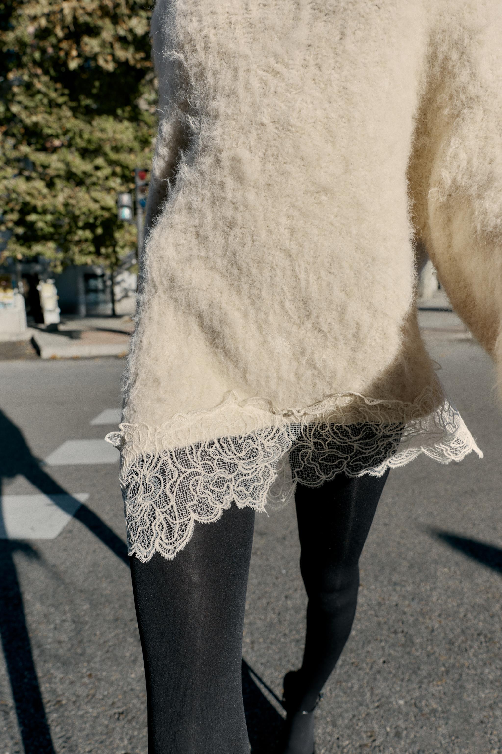 COMBINATION LACE KNIT JUMPER