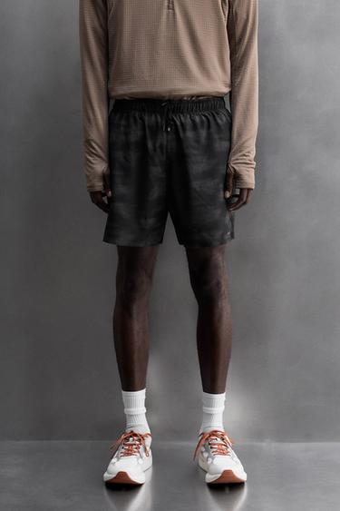 GEPERFOREERDE KORTE RUNNINGBROEK - Zwart van Zara