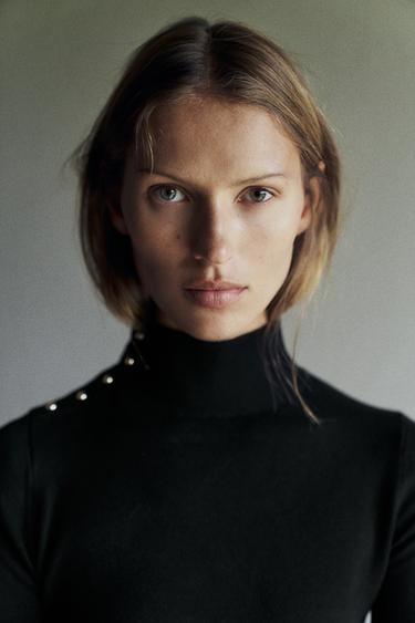 KNIT JUMPER WITH BUTTONS - Black by Zara