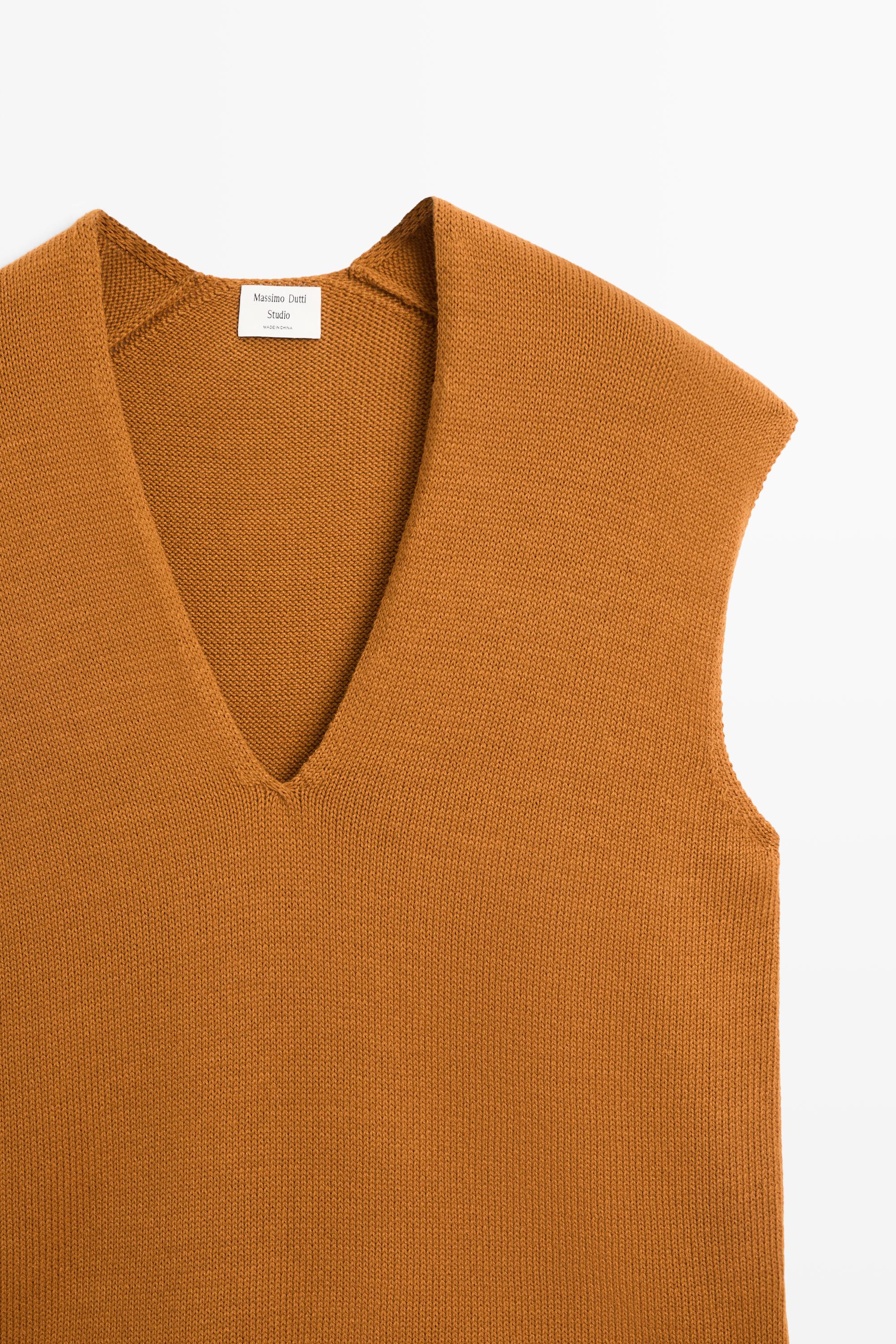 100% Cotton V-Neck Vest - STUDIO - Champagne | ZARA Canada