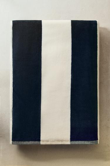 STRANDTUCH VELOURS BREITE STREIFEN - Cremefarben / Marineblau von Zara