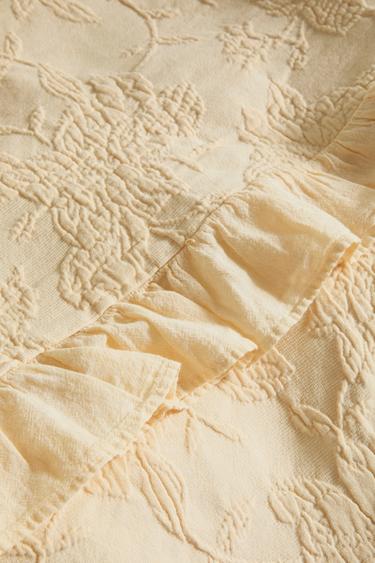 COLCHA JACQUARD OLÁN - Mantequilla de Zara