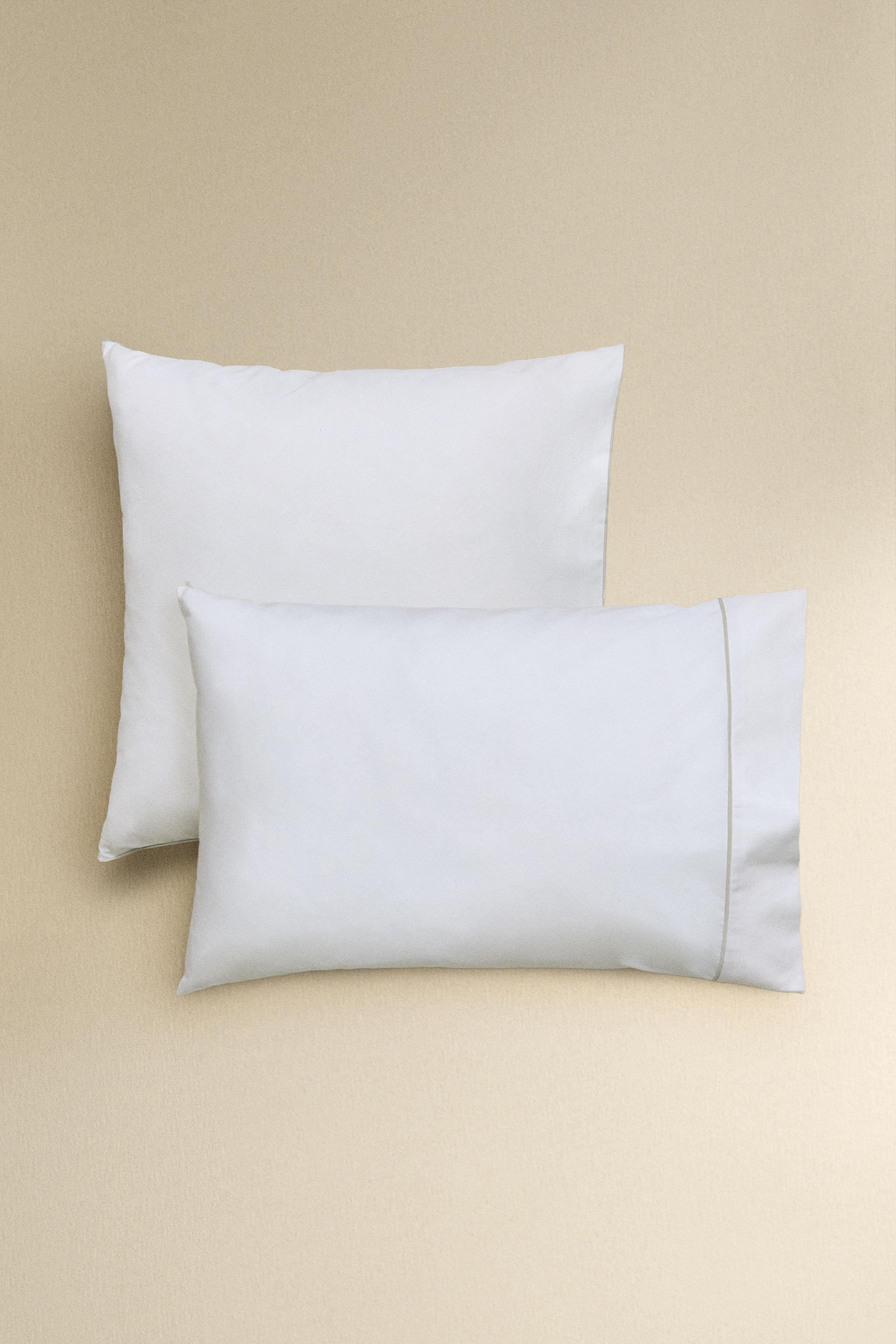 PIQUÉ PIPING PILLOWCASE