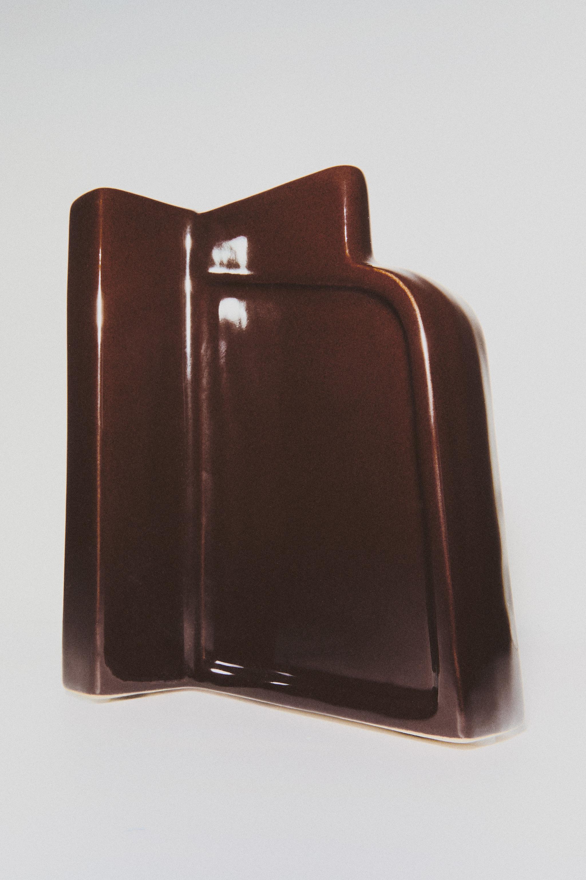 CERAMIC BOOKEND