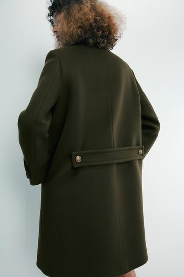 MANTEAU ASYMÉTRIQUE MÉLANGE LAINE MANTECO BOUTONS ZW COLLECTION - Kaki foncé de Zara - Image 4