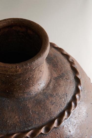 LARGE TERRACOTTA VASE - Khaki by Zara - Image 2