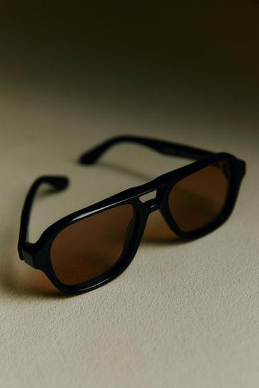 SQUARE SUNGLASSES - Black by Zara