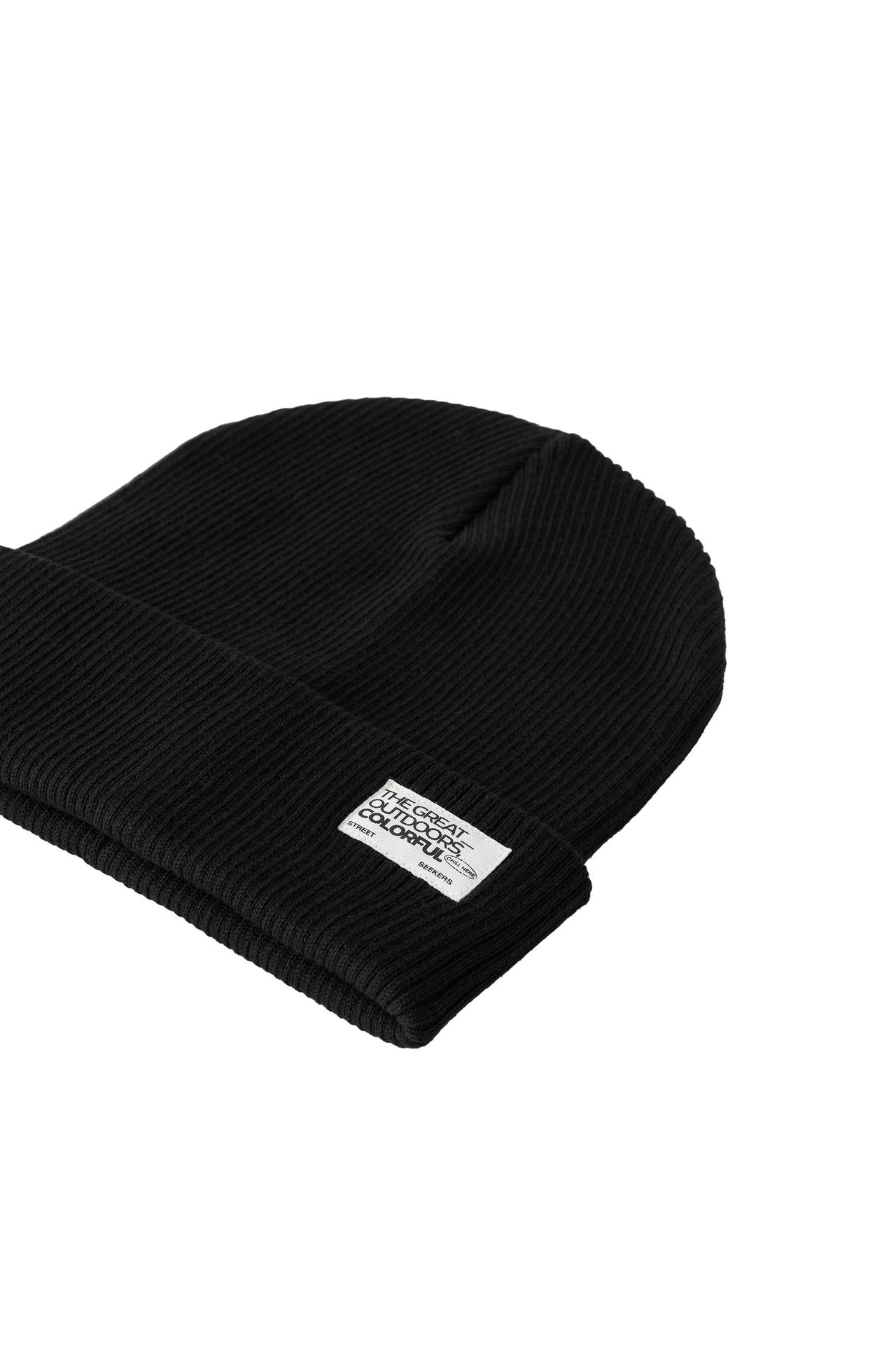 RIBBED KNIT LABEL HAT — Black