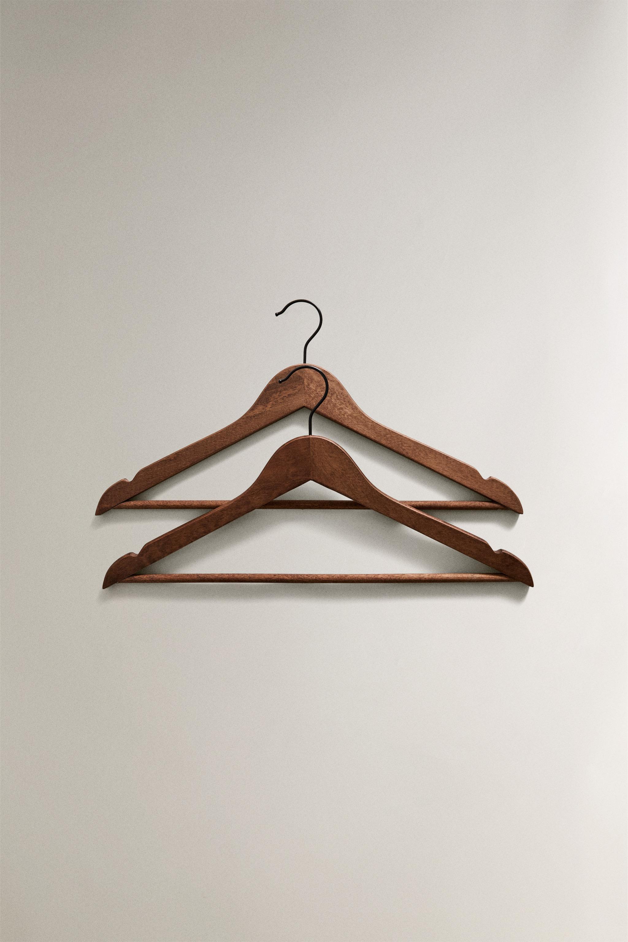 WOOD FINISH SHIRT HANGER PACK (PACK OF 2)