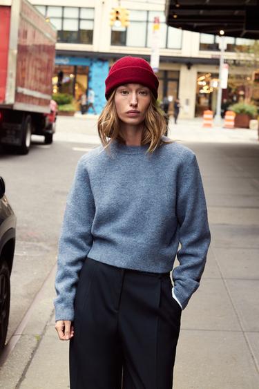 سترة محاكة ناعمة - أزرق وسط الخاص بـ Zara