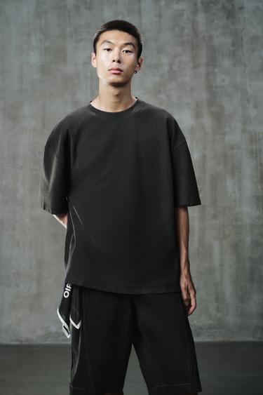 Zara 厚磅方正剪裁 T 恤 - 黑色