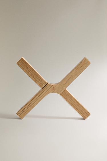 WOODEN TRIVET - بني فاتح الخاص بـ Zara - صورة 0