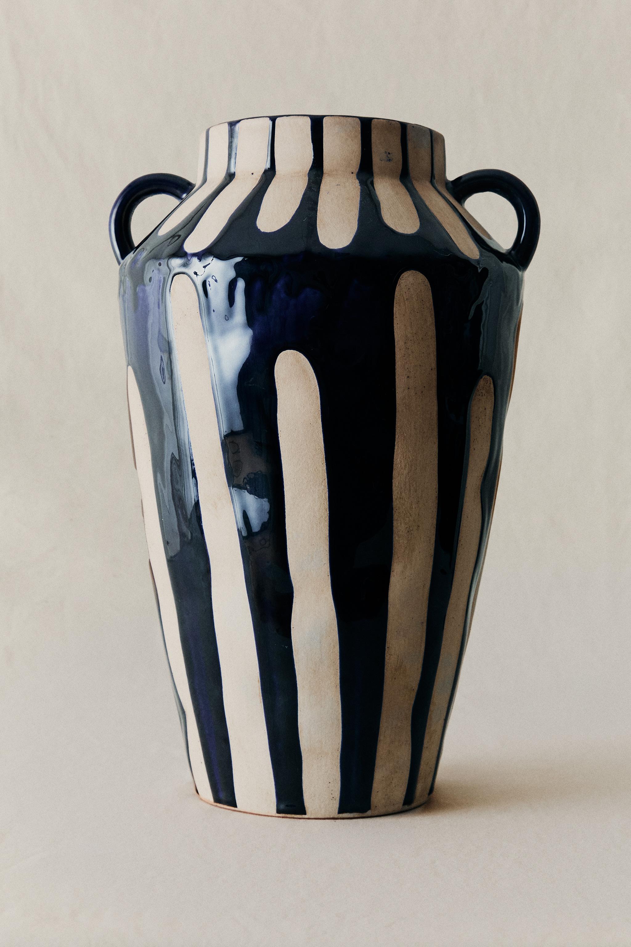 TALL CERAMIC DECORATIVE VASE