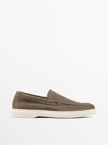 Mocasín piel serraje bordón - Gris Visón de Zara