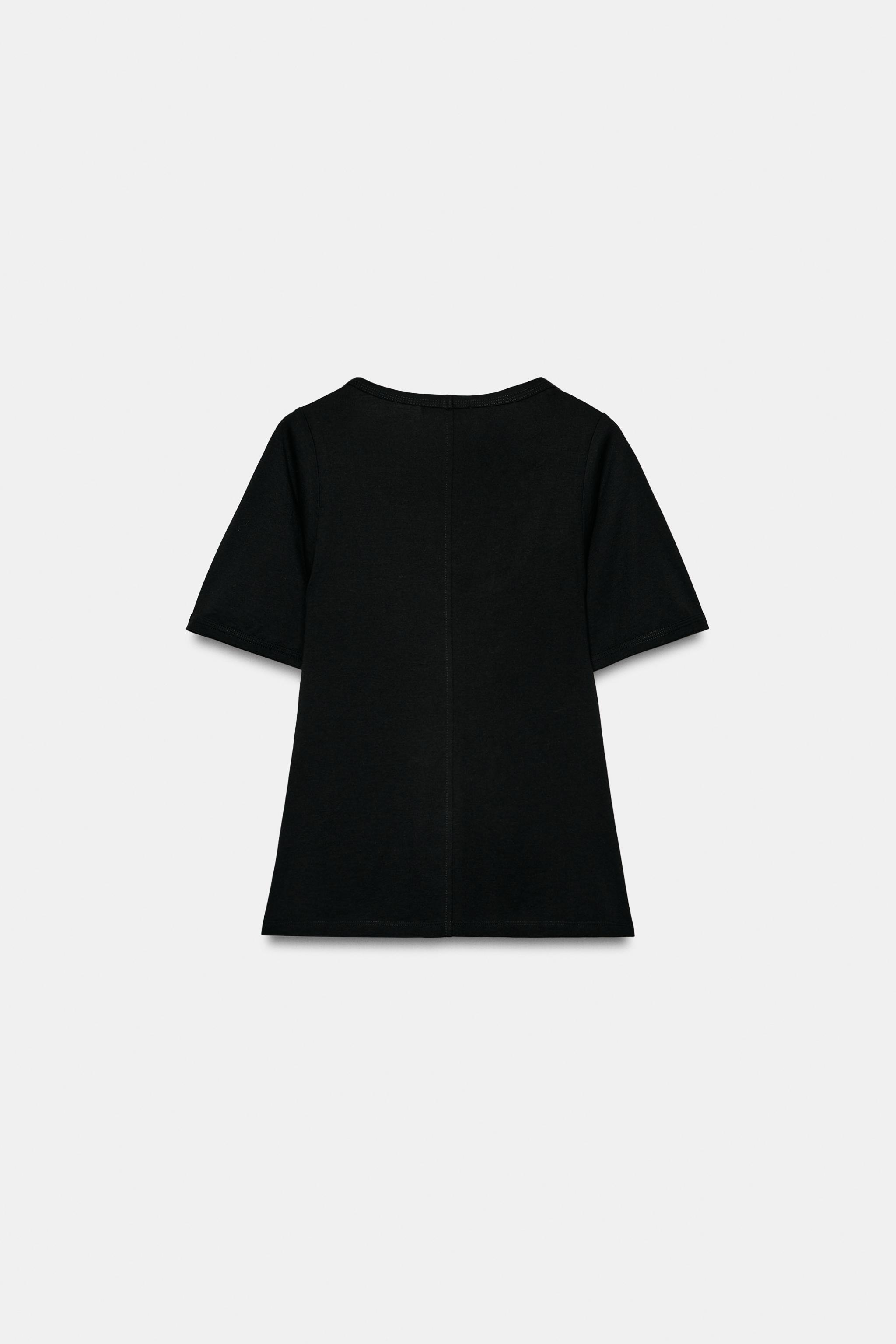 ROUND NECK T-SHIRT