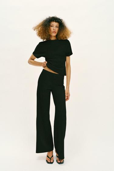 CUT-OUT SHORT SLEEVE TOP - Black by Zara