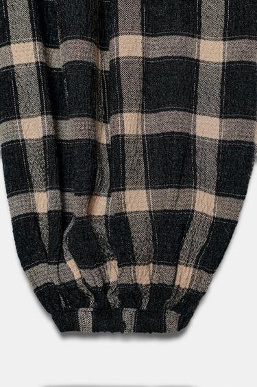 PANTALON BOUFFANT À CARREAUX ZW COLLECTION - Noir / Écru de Zara - Image 9