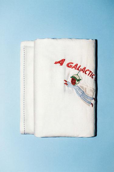 GALACTIC DREAM FLEECE BLANKET - Multicoloured by Zara