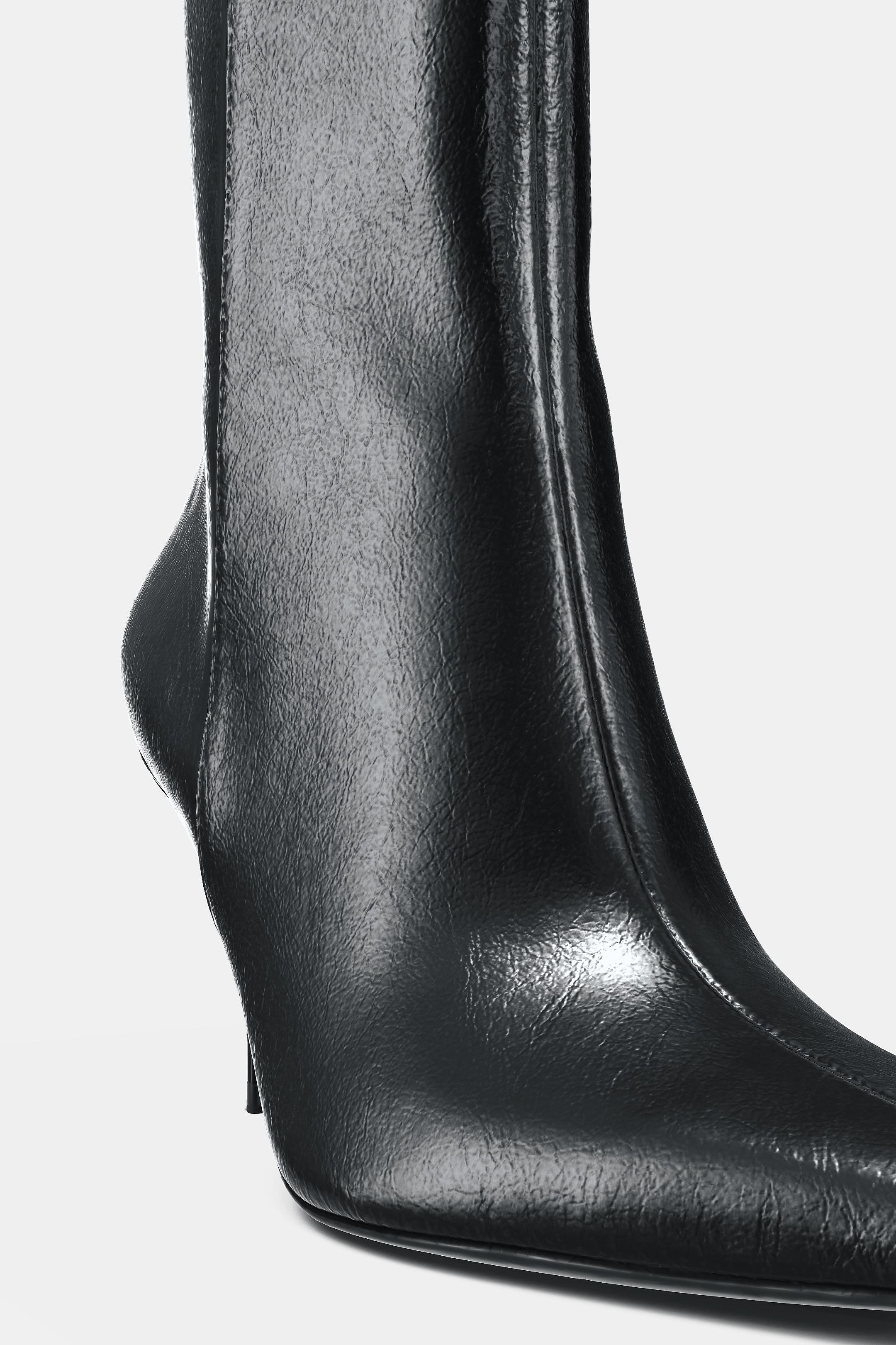 CRACKLED HEEL ANKLE BOOTS - Black by Zara