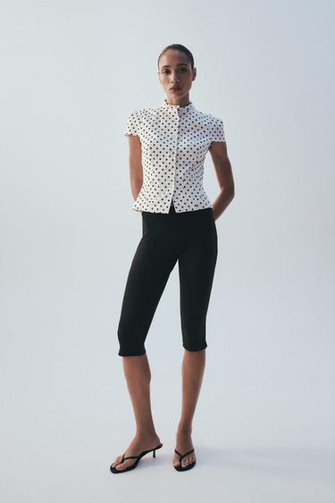 TOP POPELÍN BOLSILLOS LUNARES - Crudo / Negro de Zara