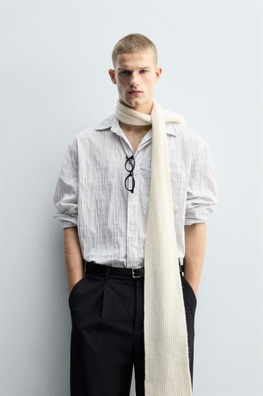 Zara IRREGULAR STRIPED JACQUARD SHIRT - Black / White