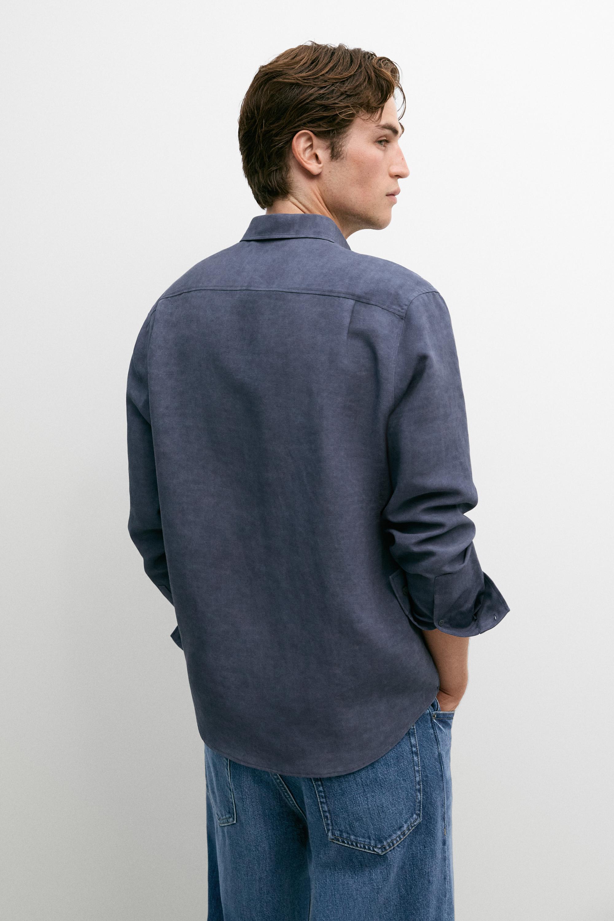 Regular fit shirt with pocket detail