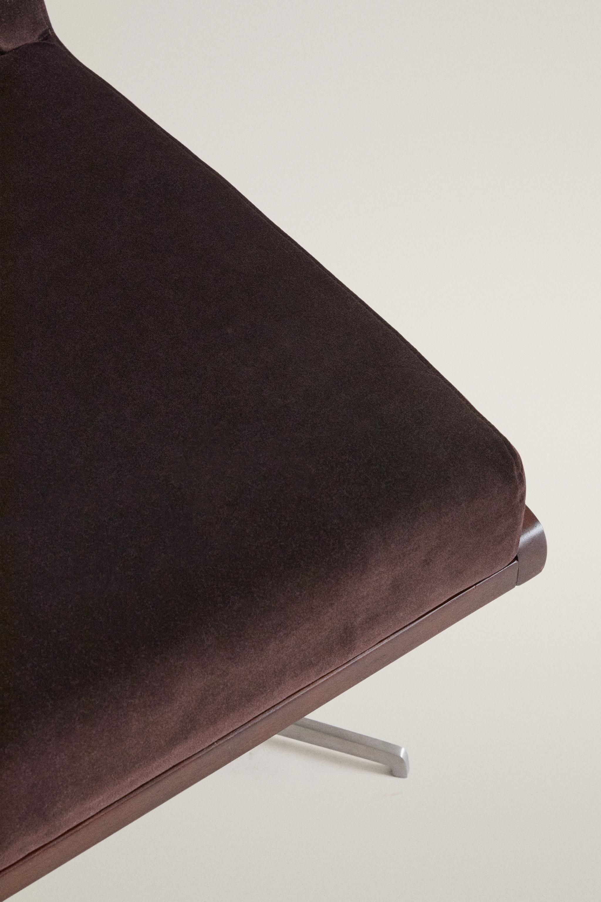 VELVET WOOD ACCENT CHAIR - Chocolate | ZARA United States