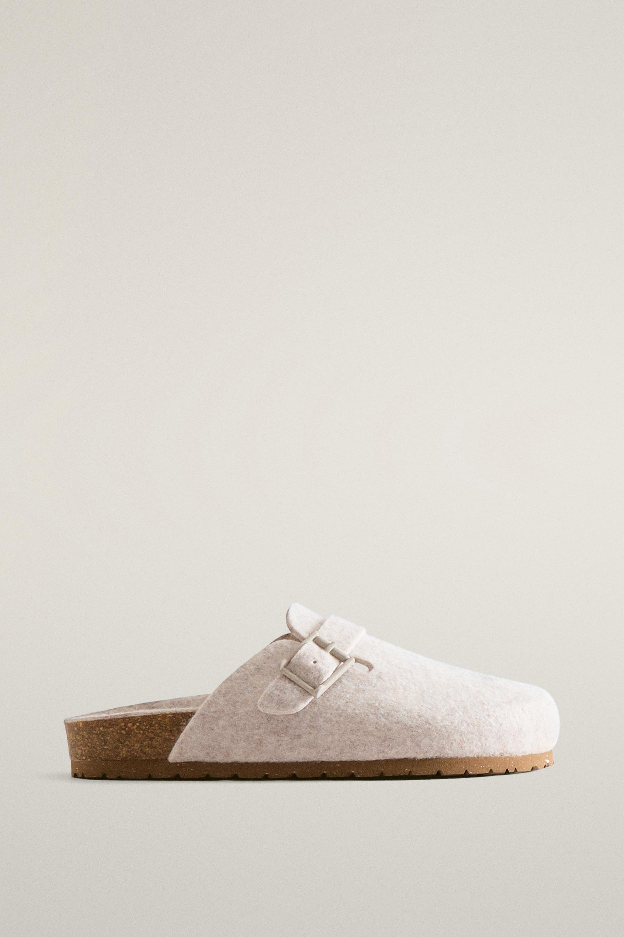 BUCKLED FELT MULE CLOG SLIPPERS