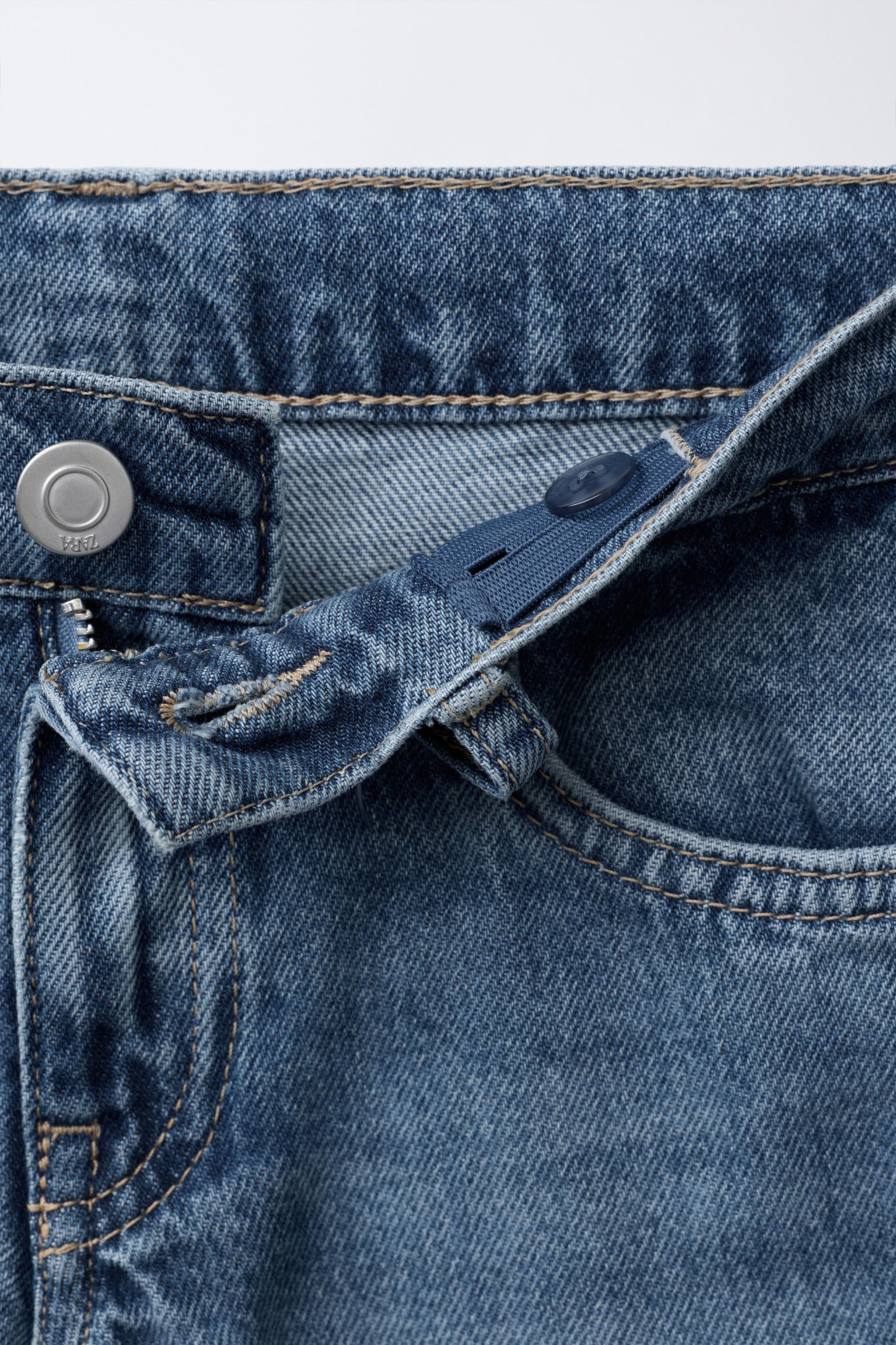 WIDE LEG JEANS WITH ANIMAL PRINT PATCHES