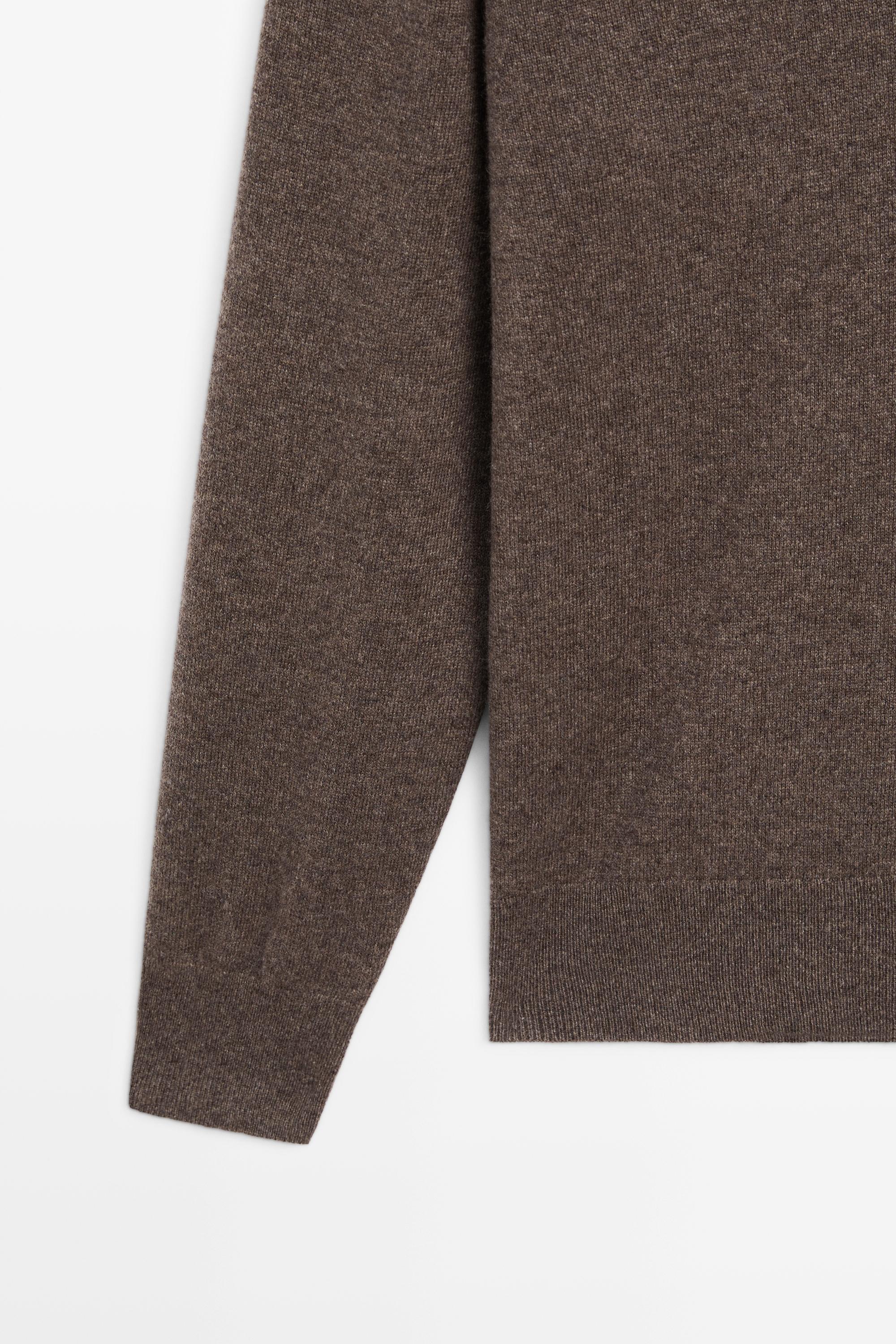 100% cashmere mock neck V-neck sweater