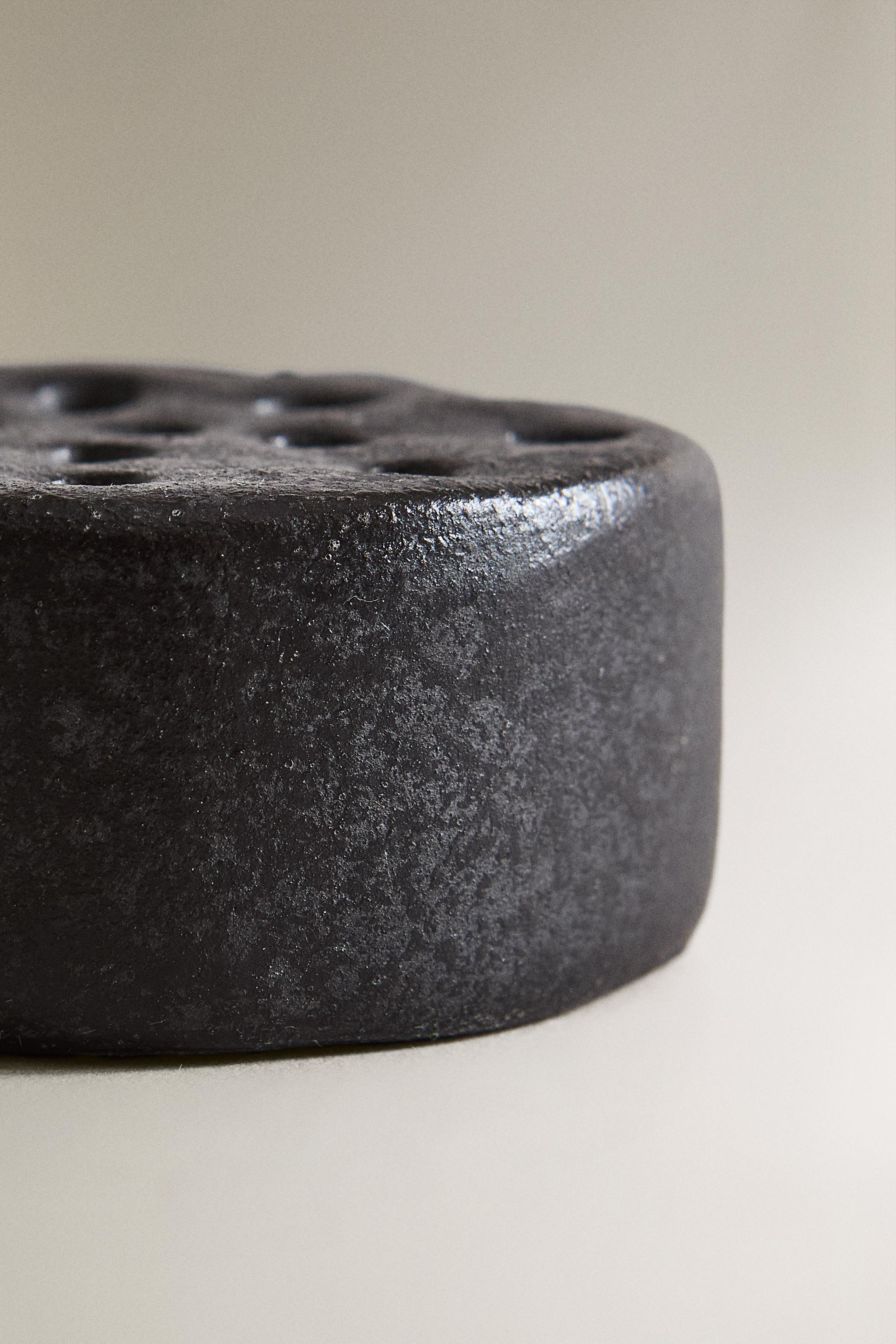 KENZAN FLOWER HOLDER