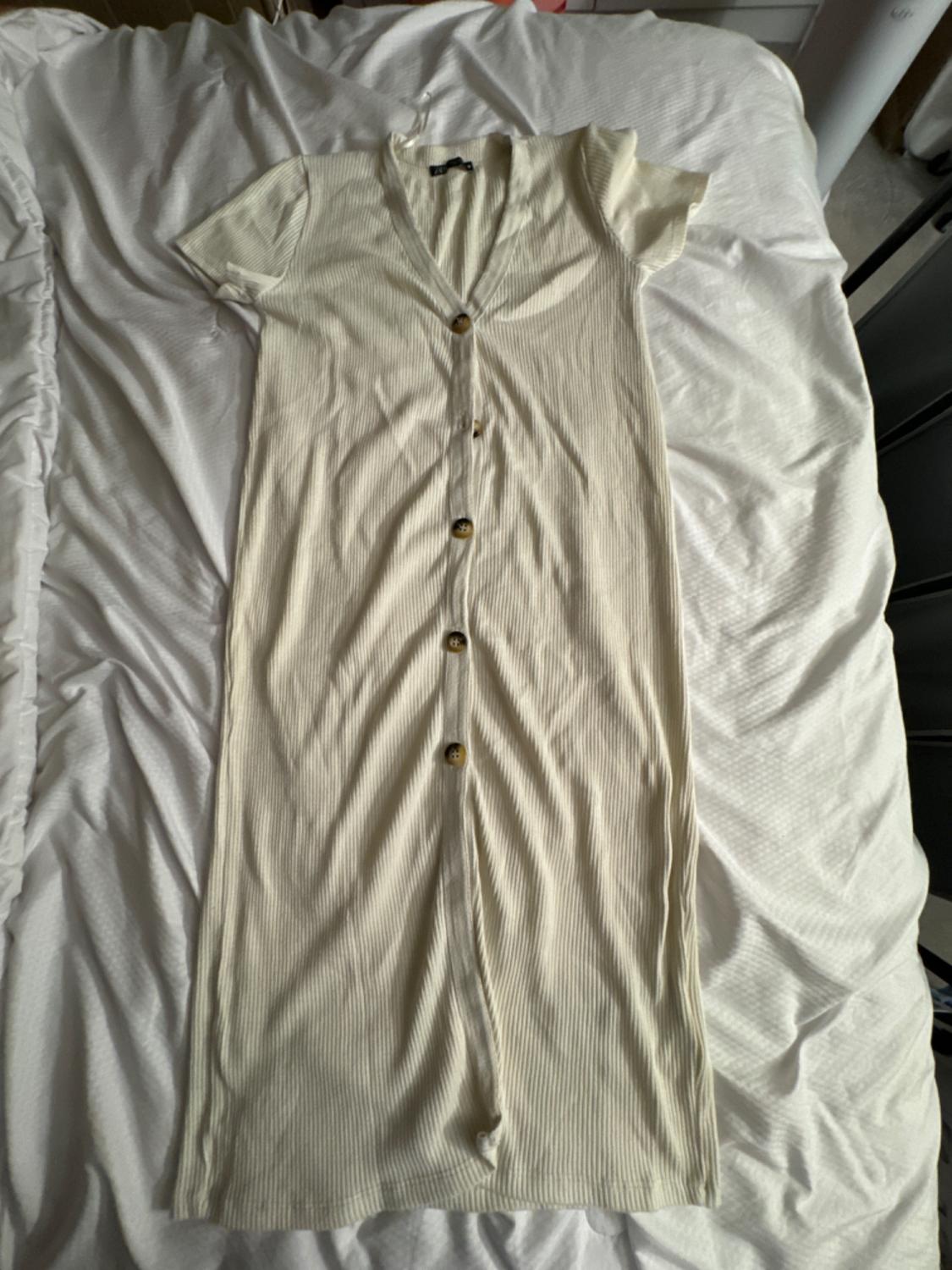 VESTIDO FLUIDO NUDO