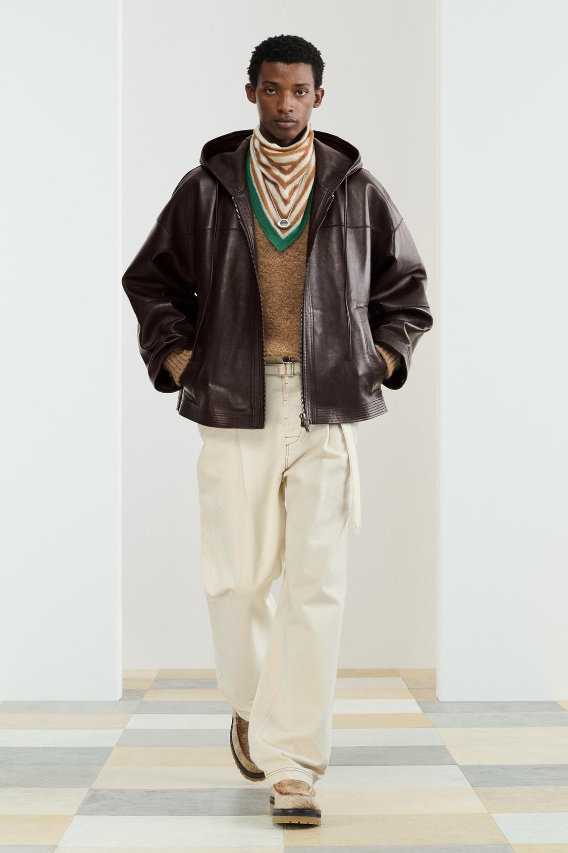 ТОРГОВЫЙ центр ZARA LTHR