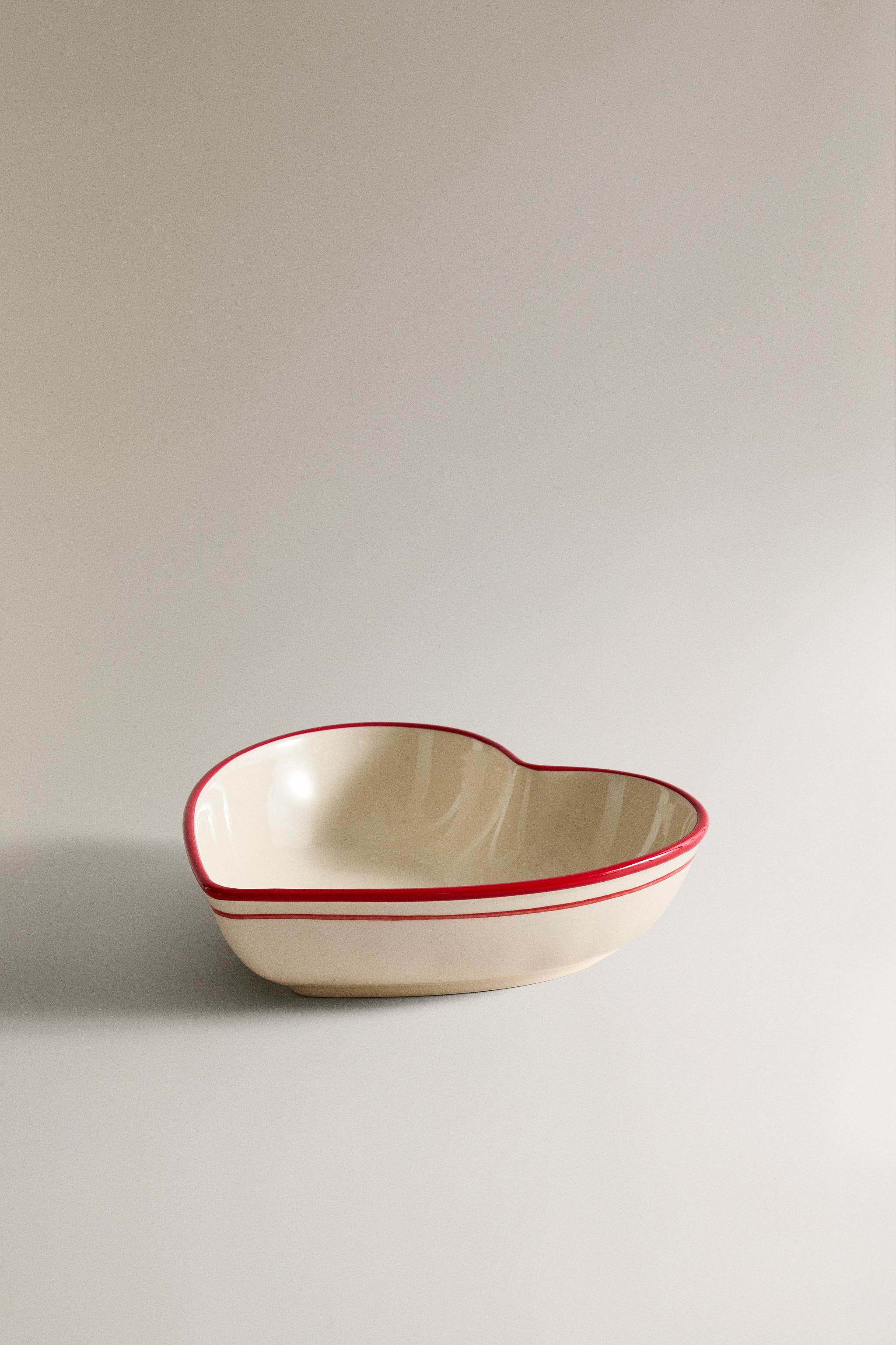 CHRISTMAS HEART STONEWARE BOWL