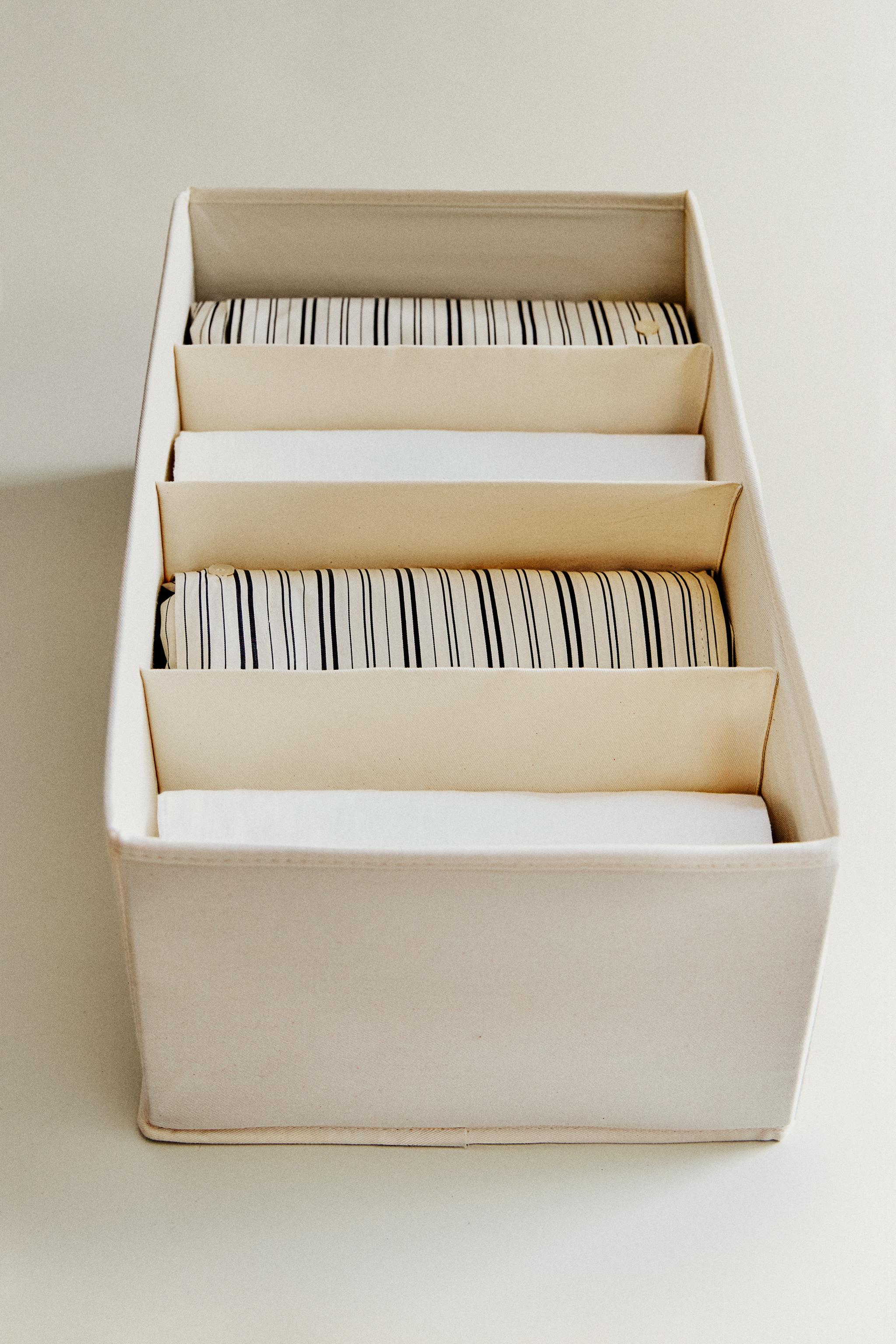 TEXTILE TROUSERS ORGANIZER