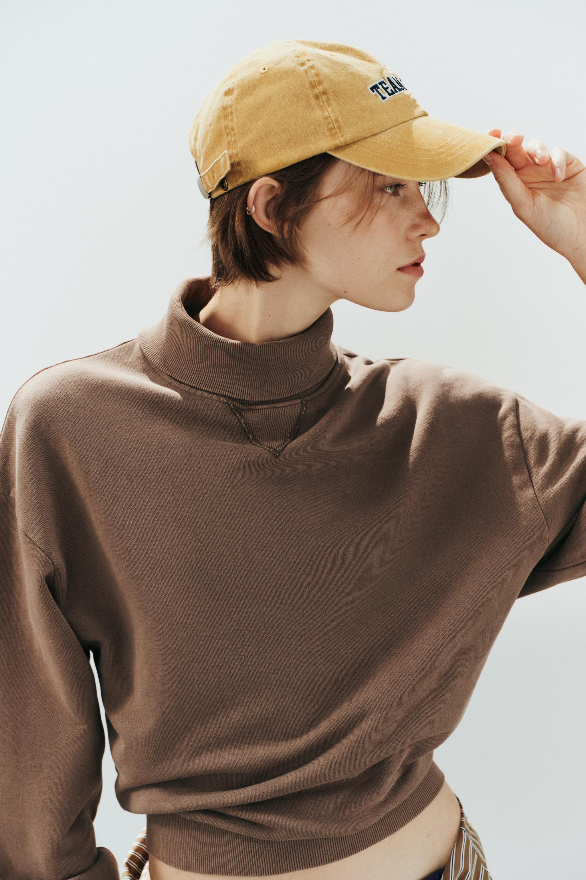 WASHED EFFECT MOCK NECK SWEATSHIRT — Brown
