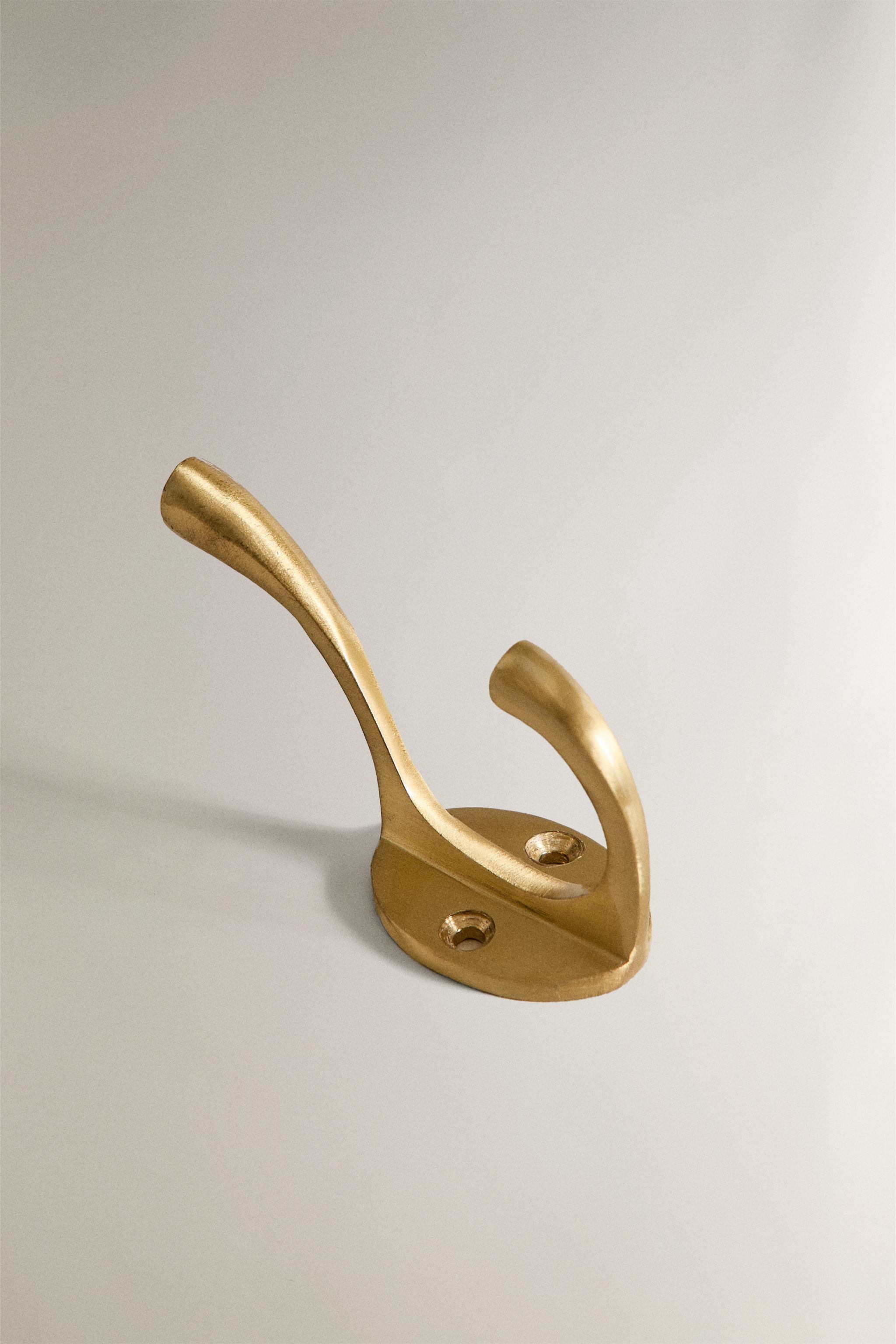 GOLD METAL HOOK — Golden