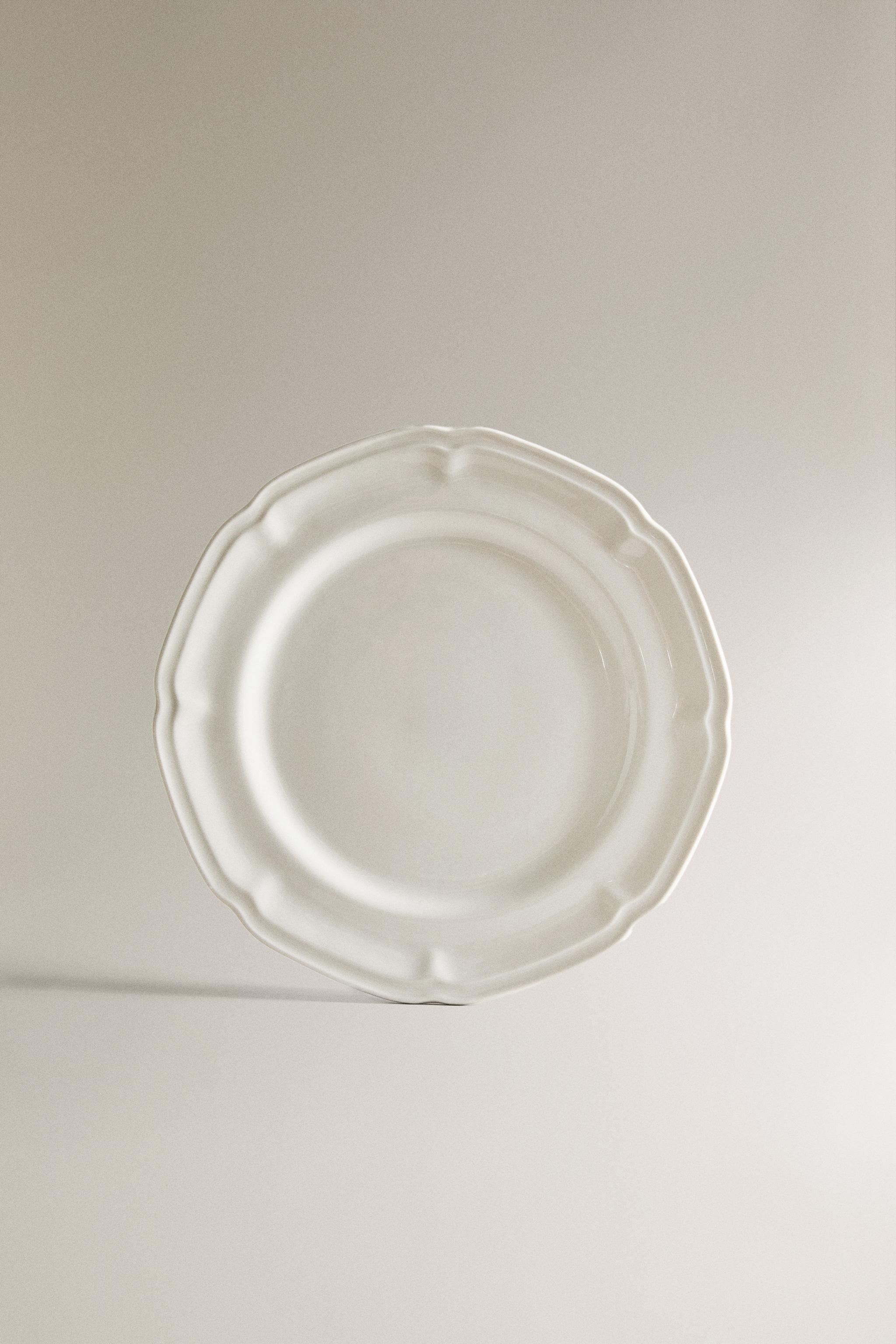 PORCELAIN DINNER PLATE