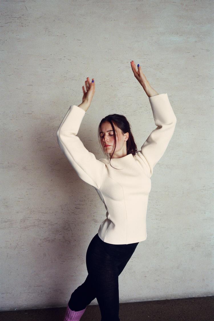 TECHNICAL VOLUME SWEATSHIRT — Oyster-white