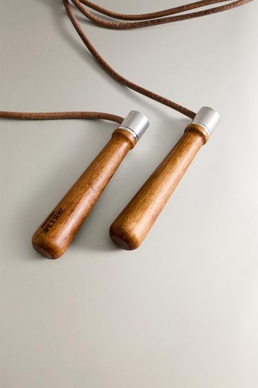 CORDE À SAUTER CUIR ACIER - Marron de Zara - Image 1