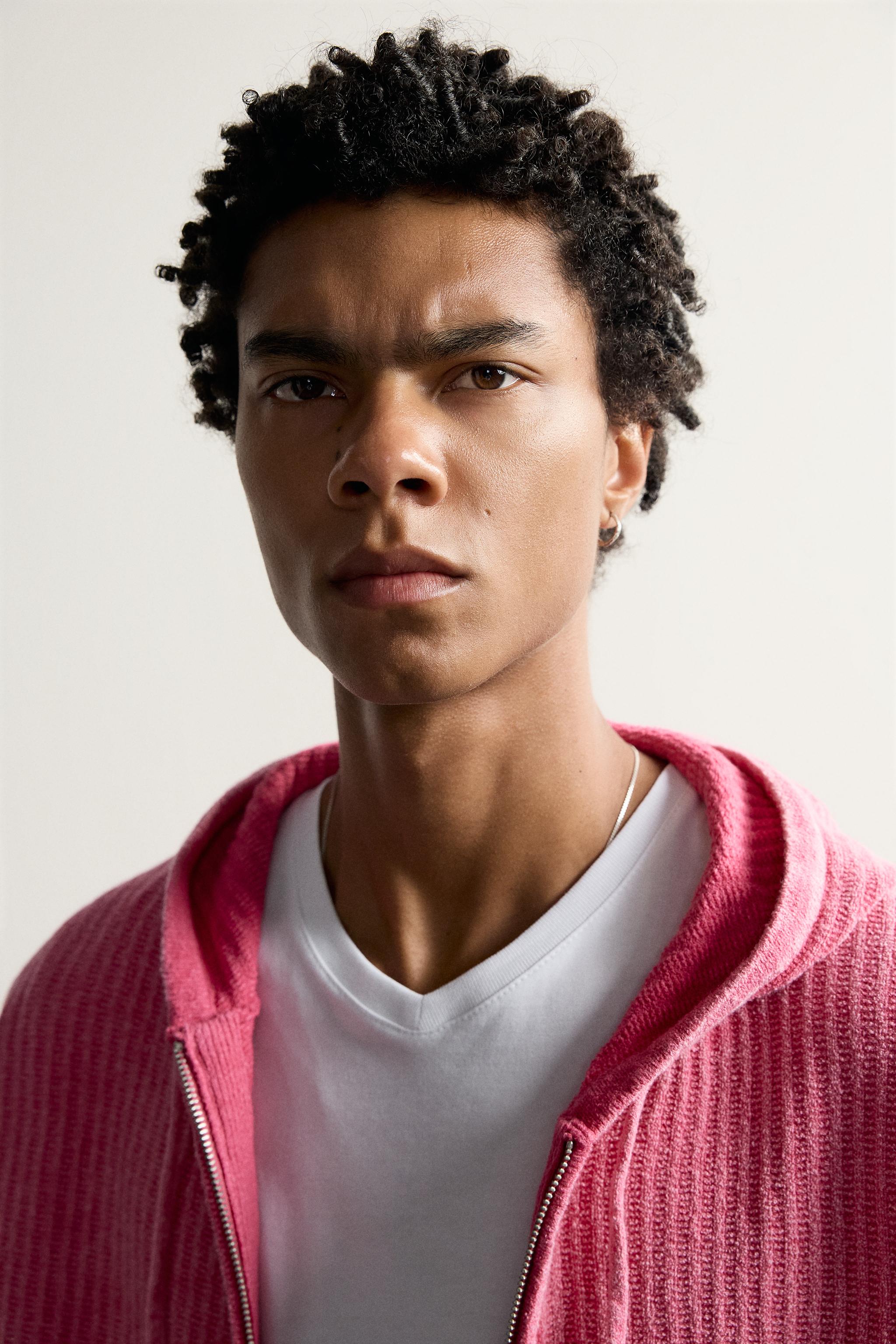 ZIP-UP HOODED KNIT SWEATSHIRT